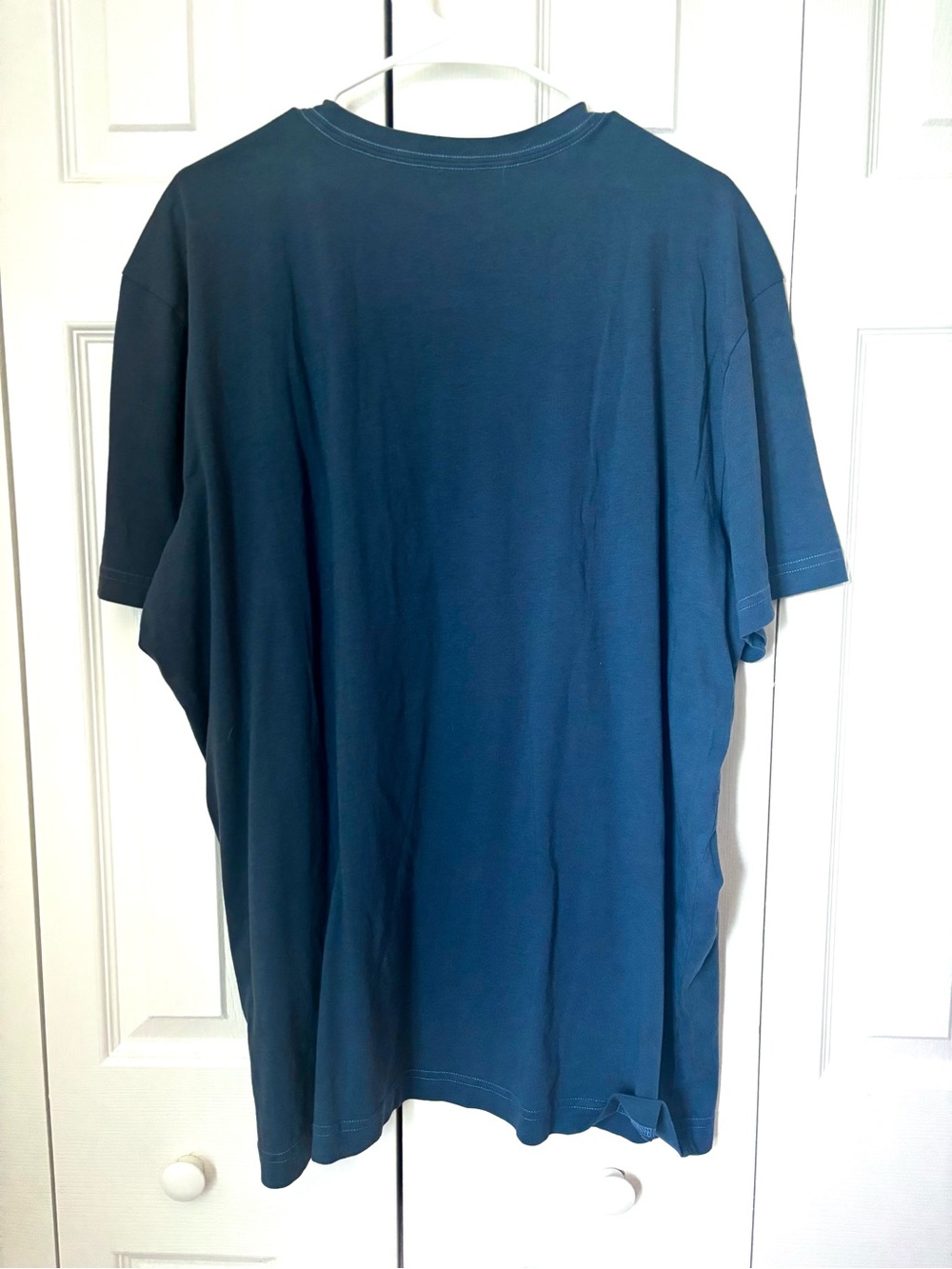 NWT Life Is Good Fishing American Flag Navy Short Sleeve Tee with Logo Patch - Picture 4 of 5